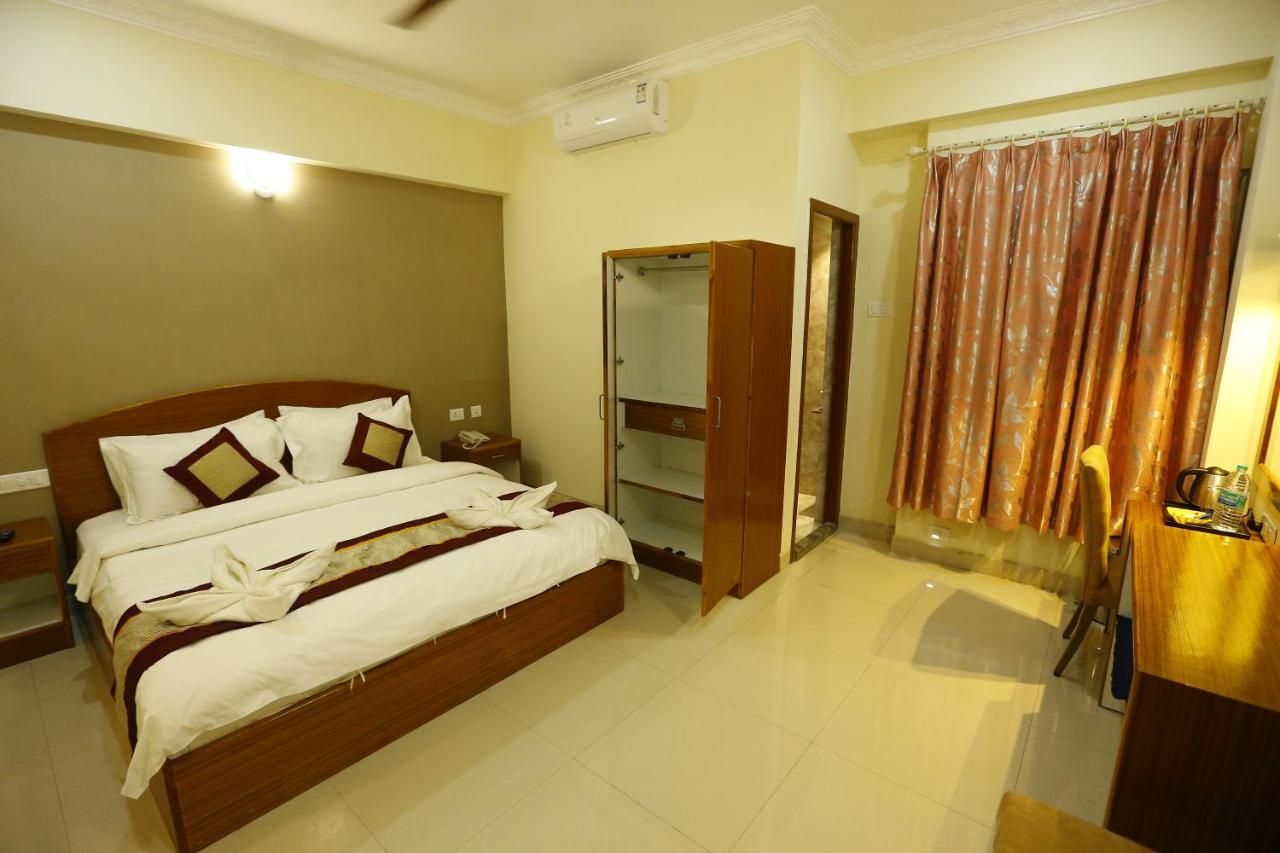Nitheesh Residency Hotel Kanchipuram Exterior photo